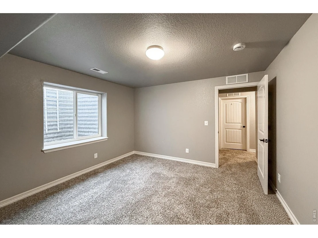 Photo of 1334 Means Ln
