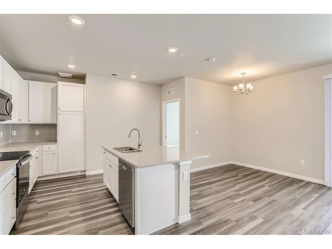 Photo of Unit 1209 at 487 Interlocken Blvd