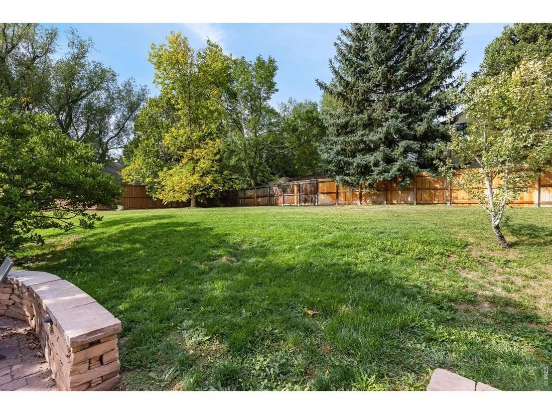 Photo of 3845 Birchwood Dr