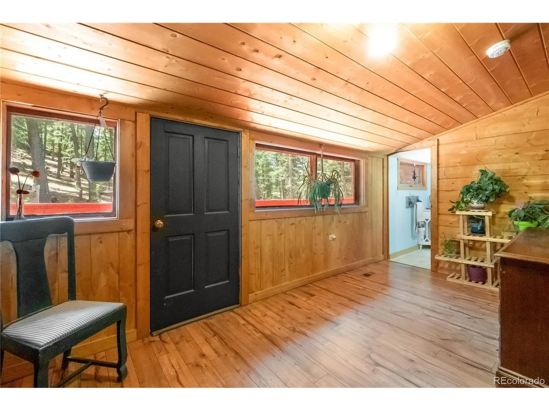 Photo of 48 Linn Cir