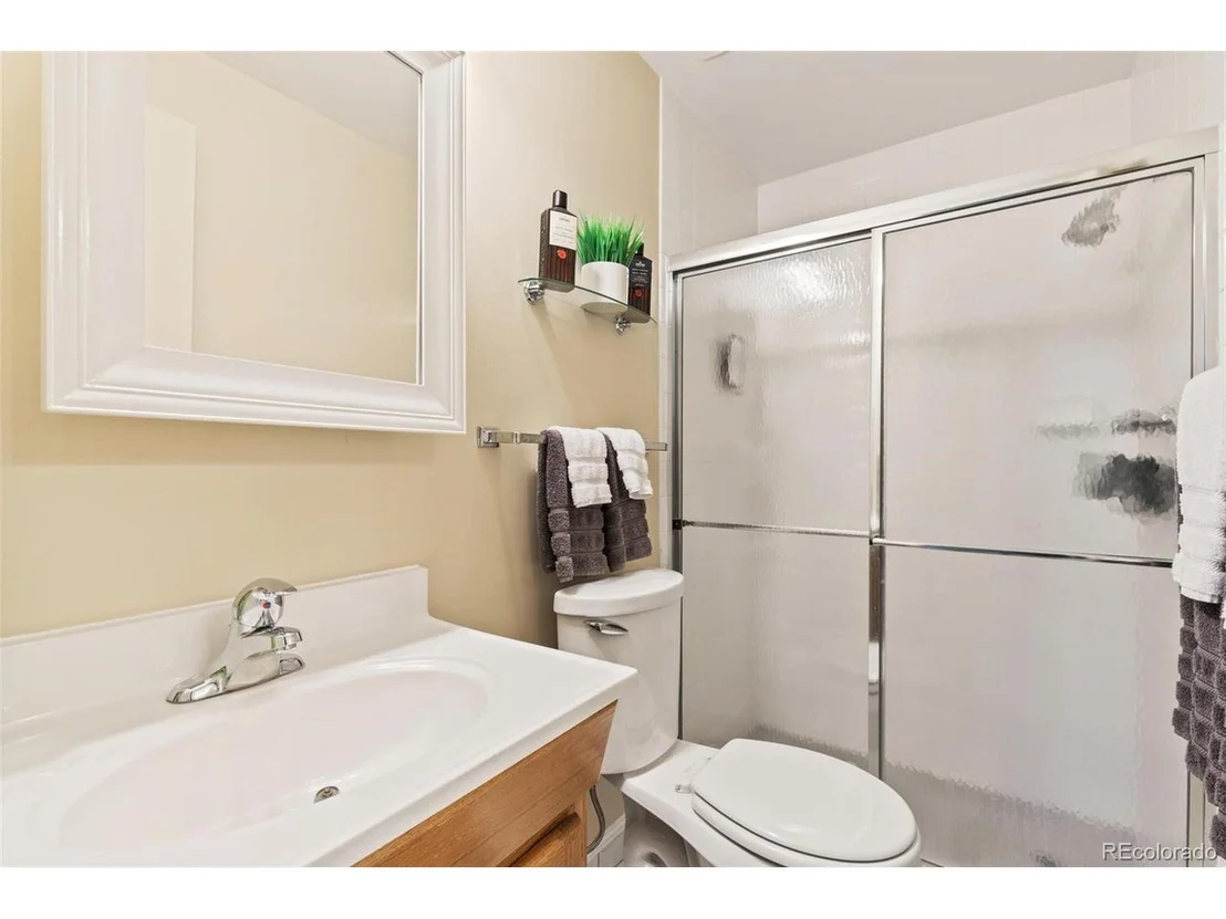 Photo of 1202 W 100th Pl