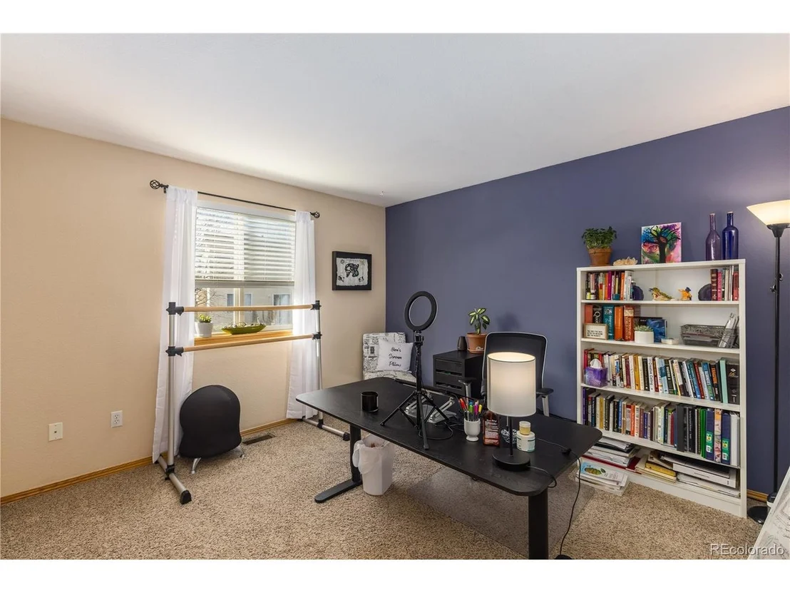 Photo of 1349 Carnation Cir