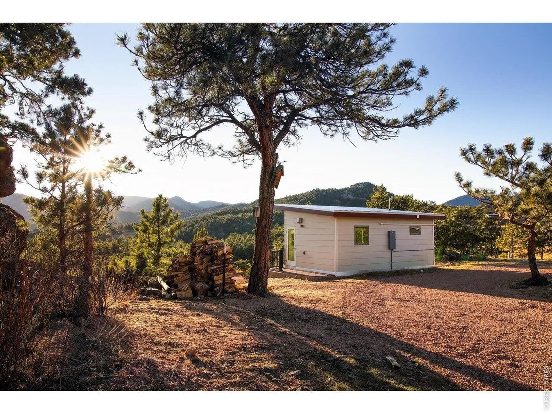 Photo of 1893 Colard Ln