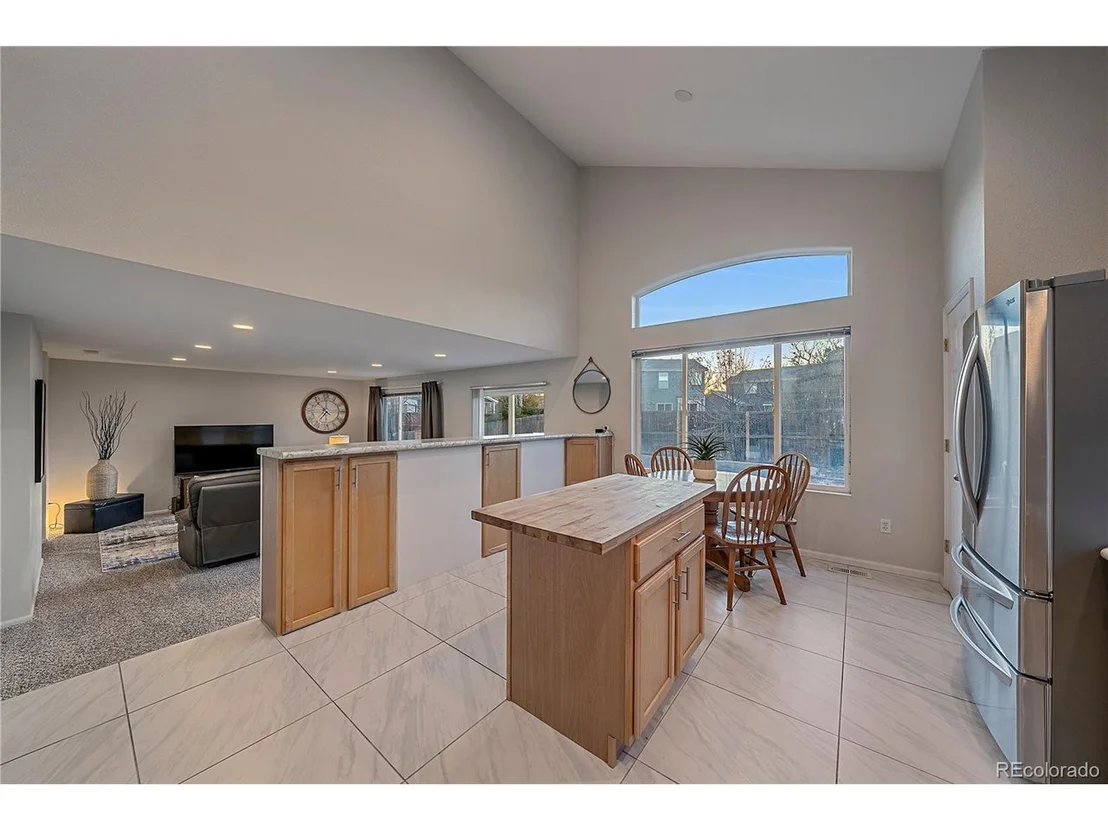 Photo of 5259 Territorial St