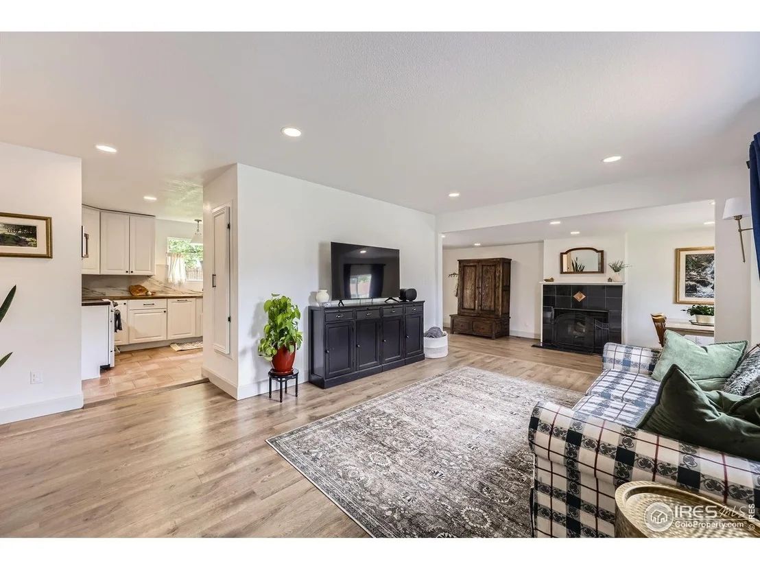 Photo of 7442 Jay Ct