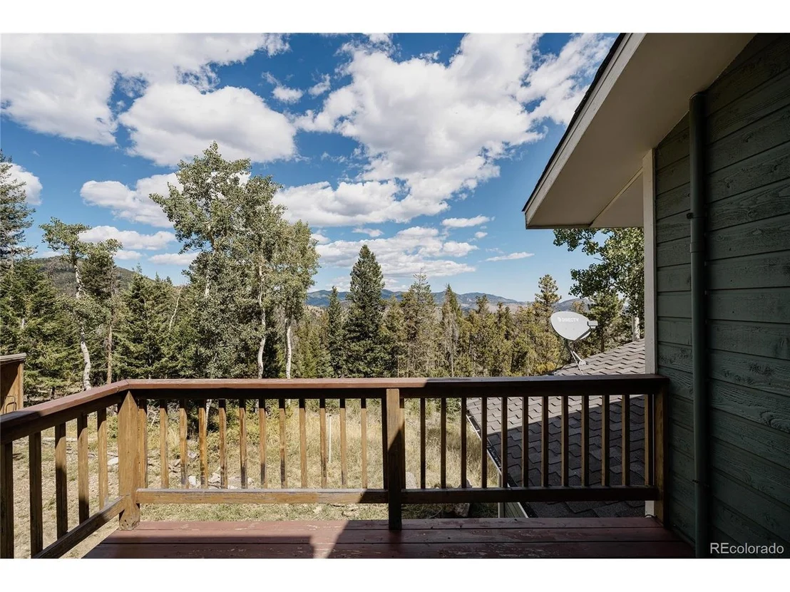 Photo of 190 Circle Dr