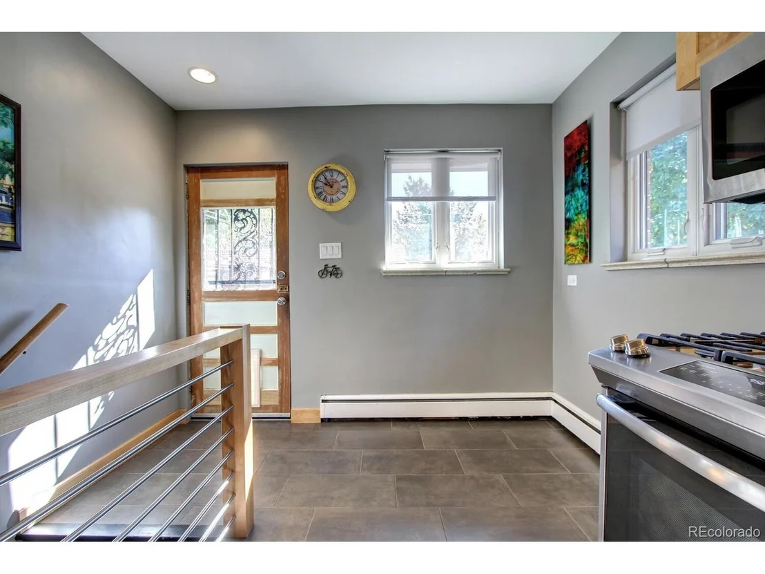 Photo of 1300 Elm St