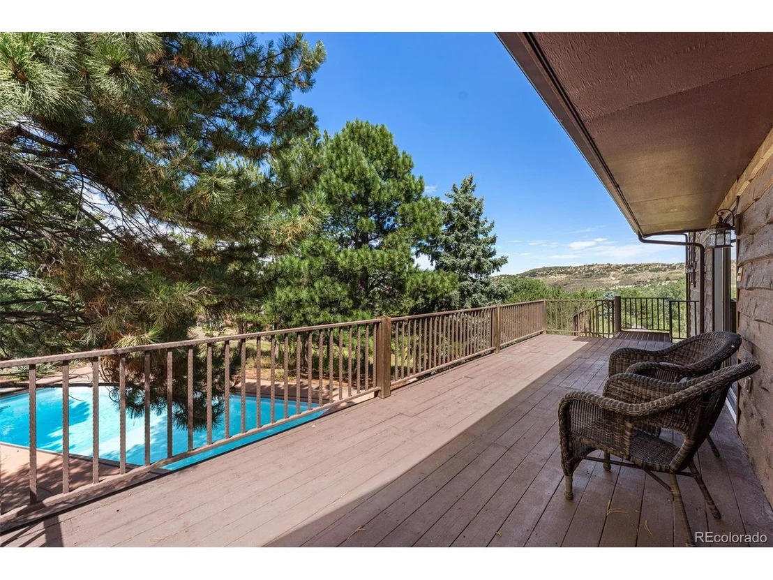 Photo of 15685 Cedarbrook Dr