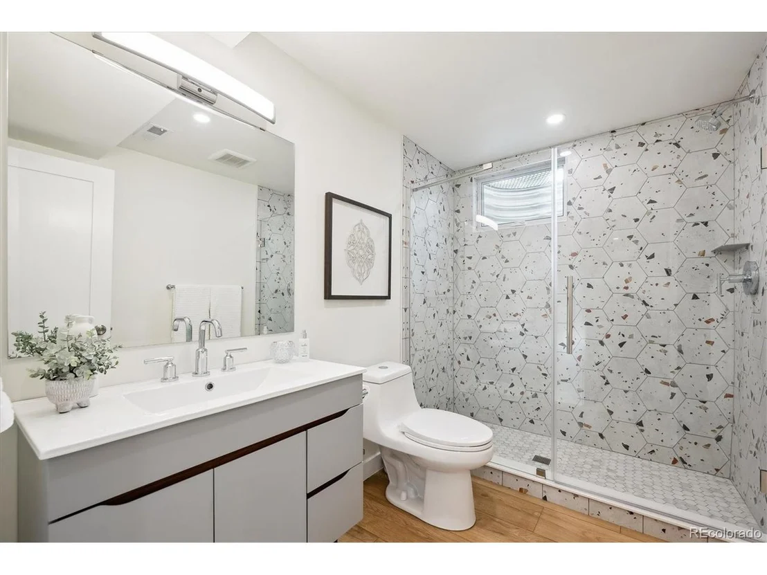 Photo of 14800 Foothill Rd
