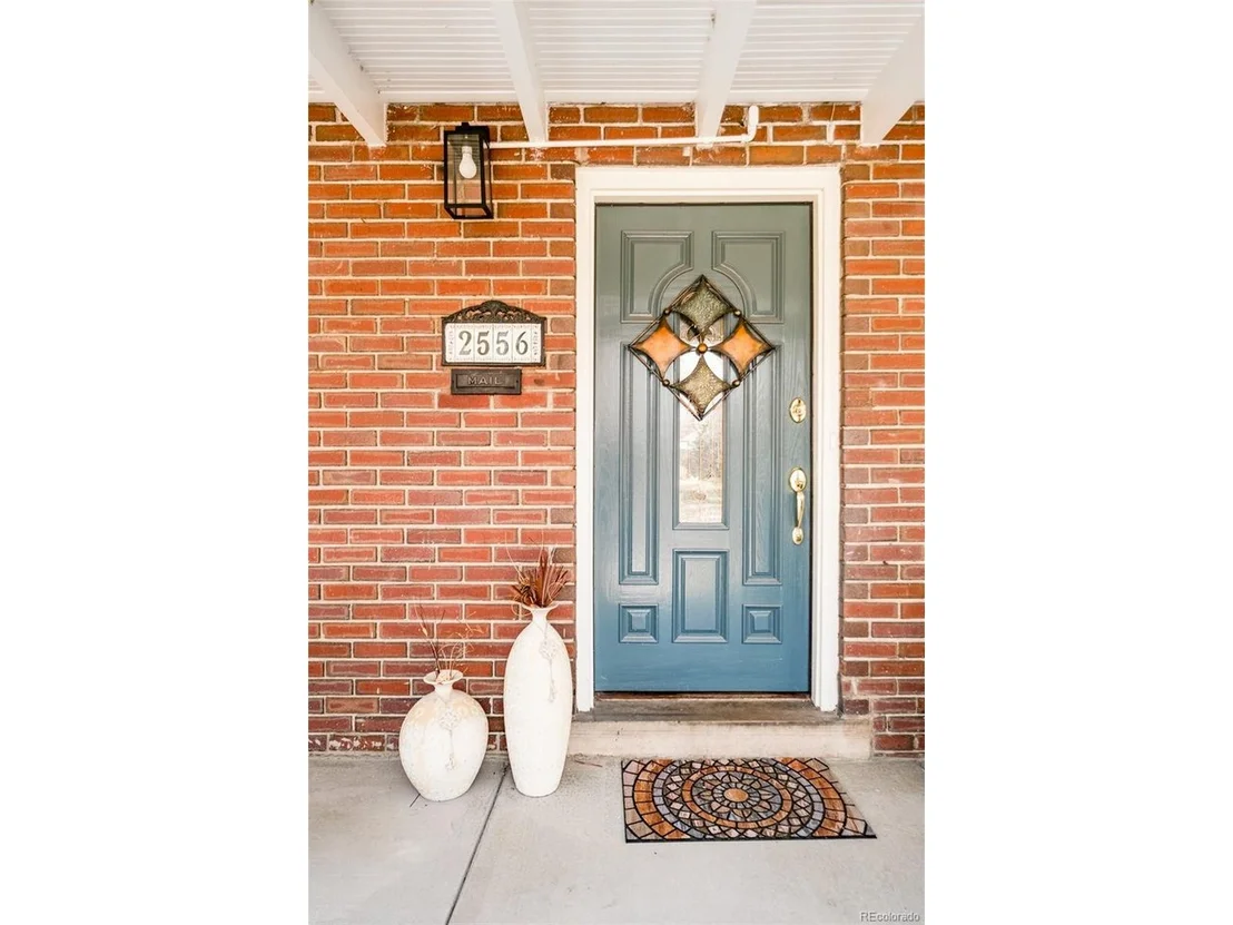 Photo of 2556 Eudora St
