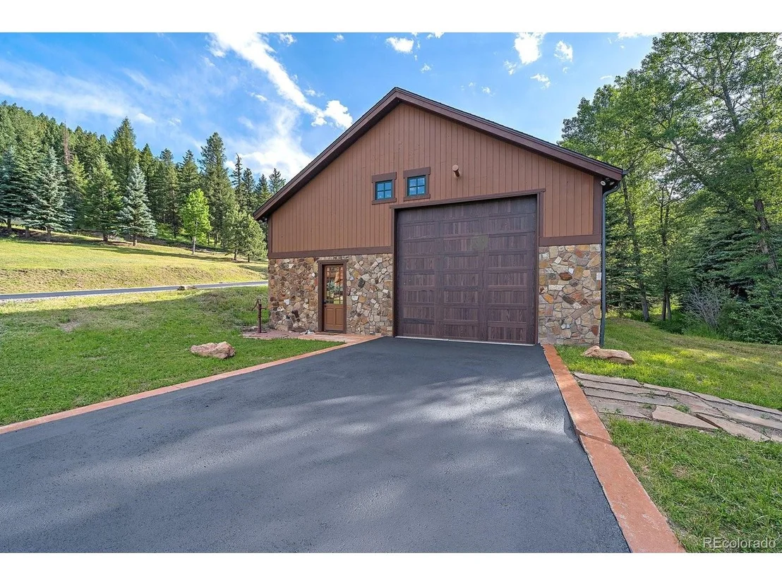 Photo of 33833 Deep Forest Rd
