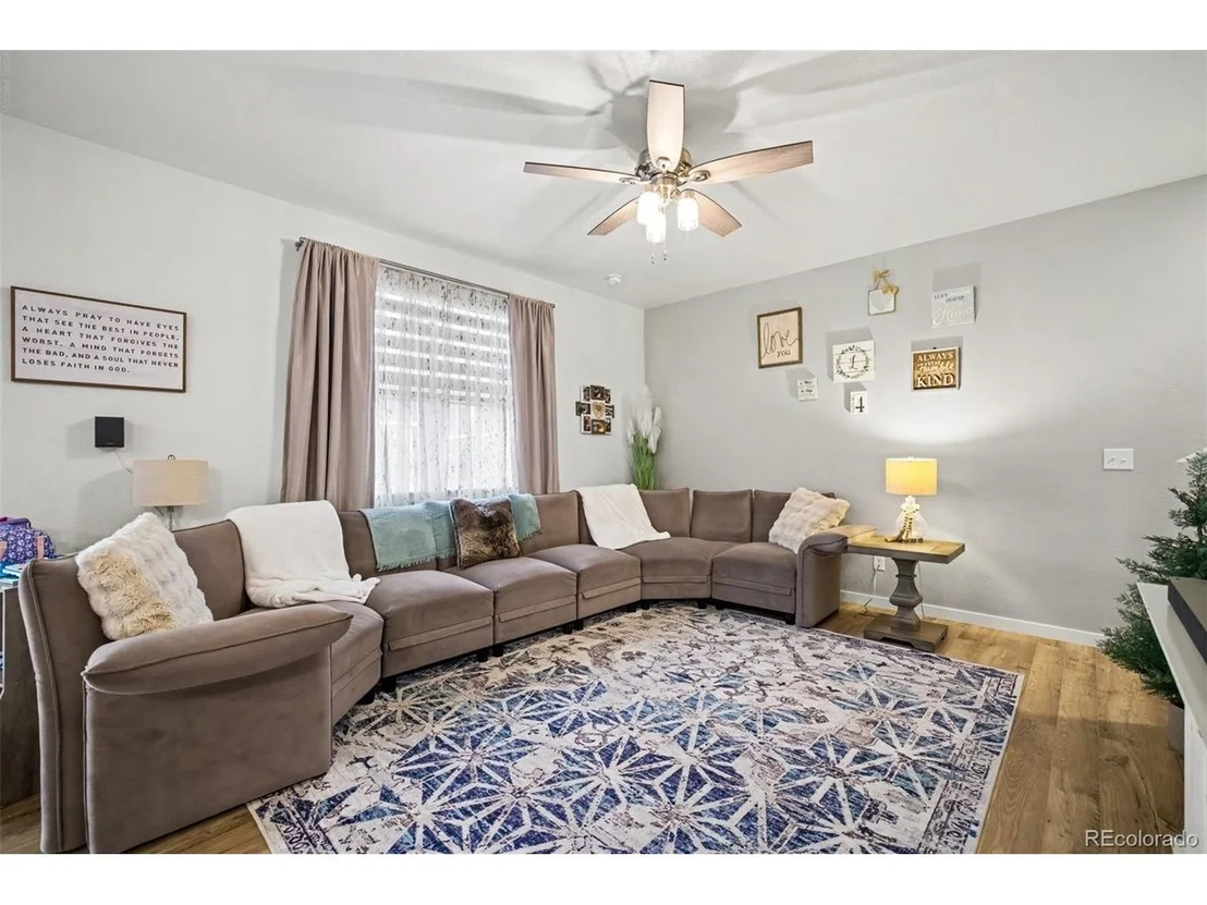 Photo of 1244 Lily Mountain Rd