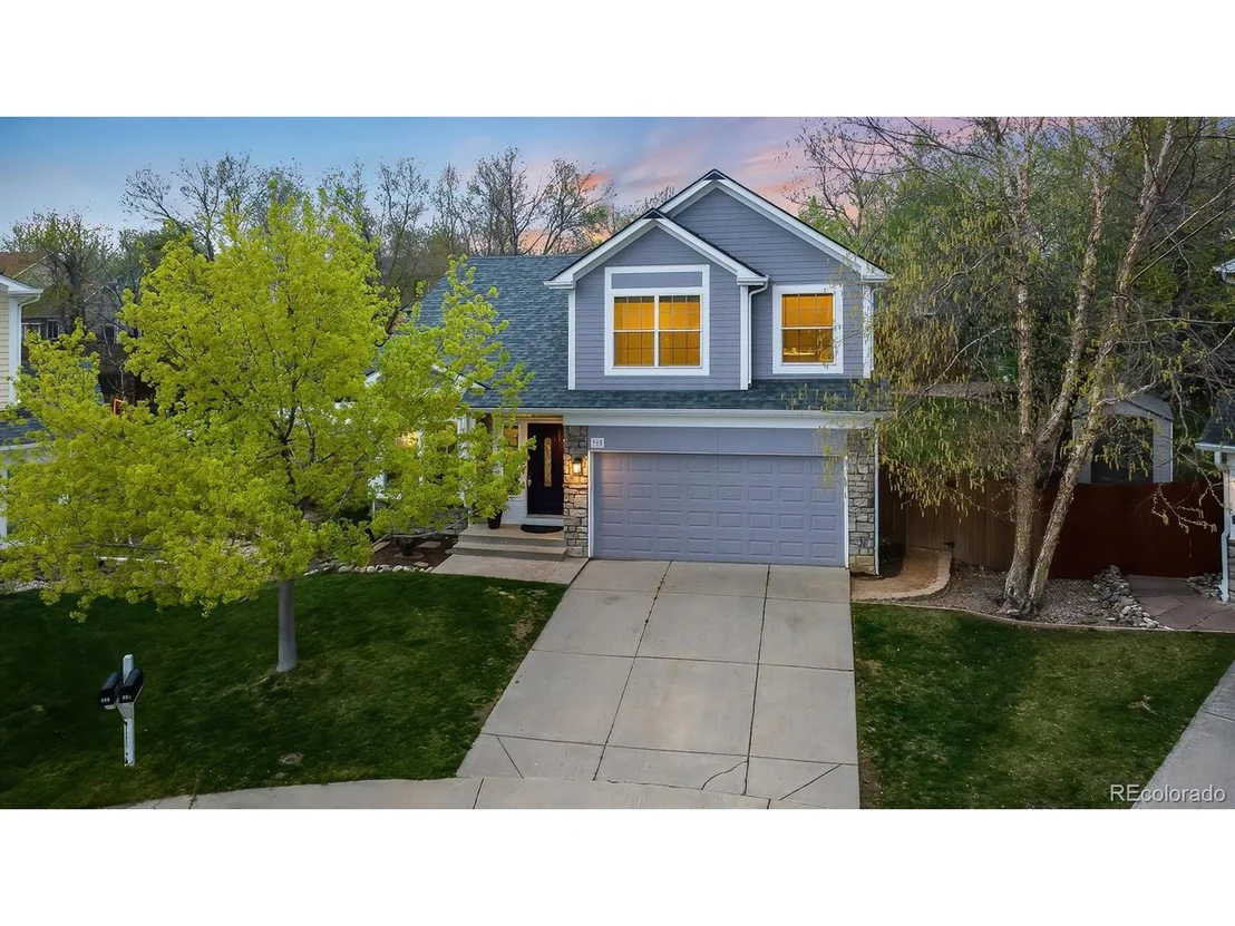 Photo of 905 Jasmine Pl