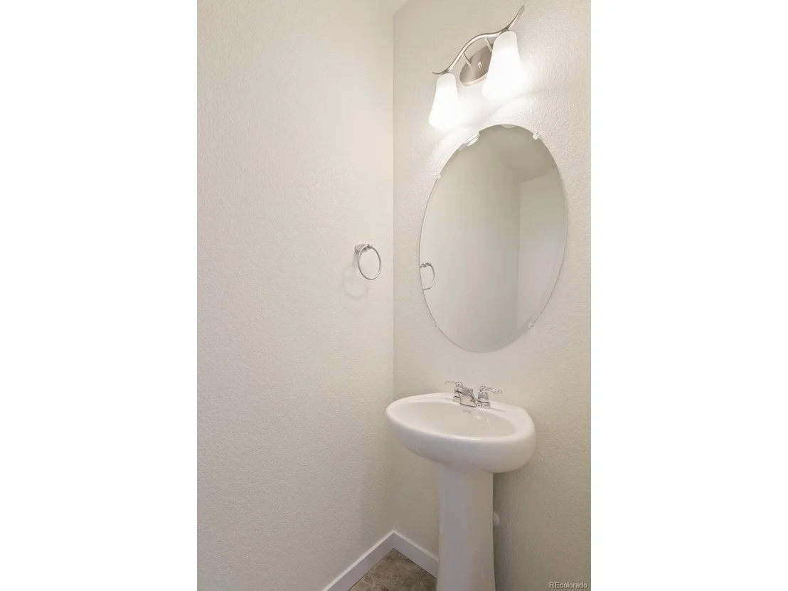 Photo of 907 London Way