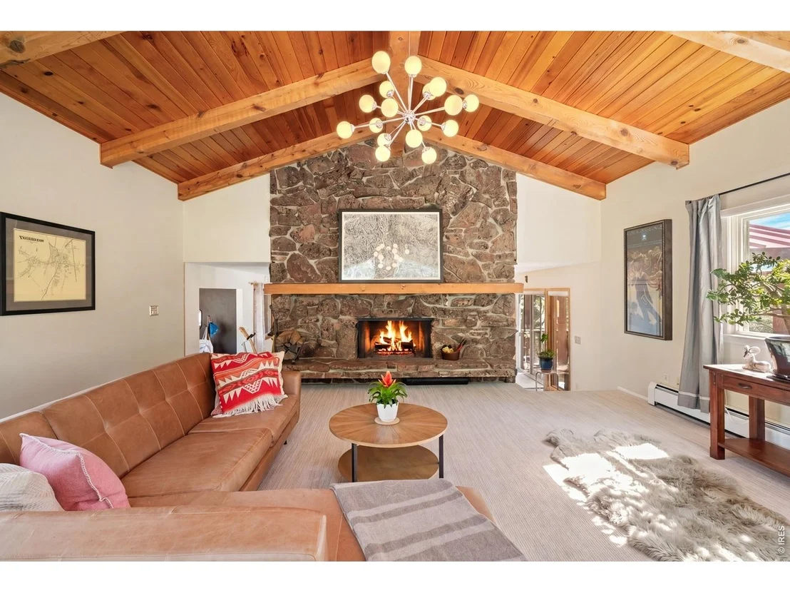 Photo of 526 Brook Rd