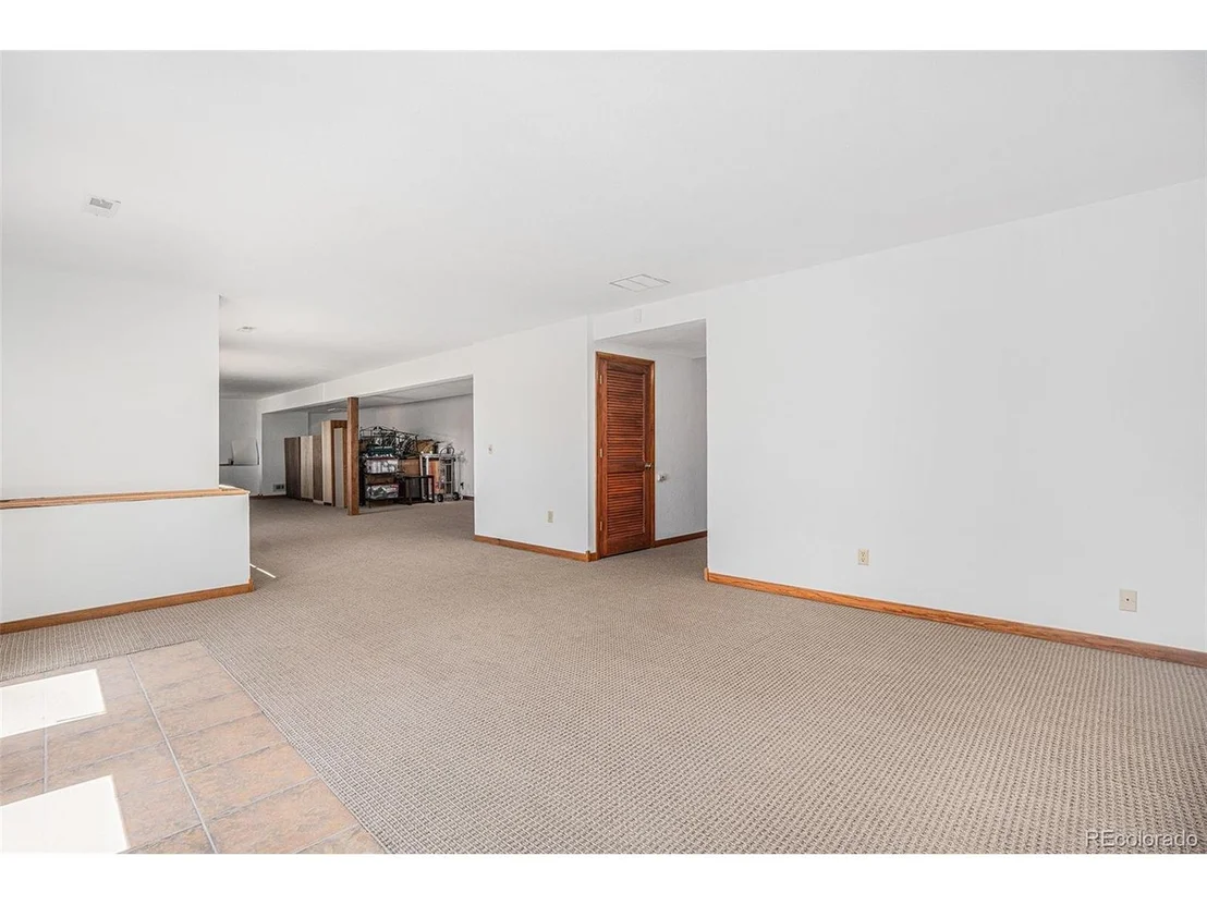 Photo of 2585 Mohawk Way
