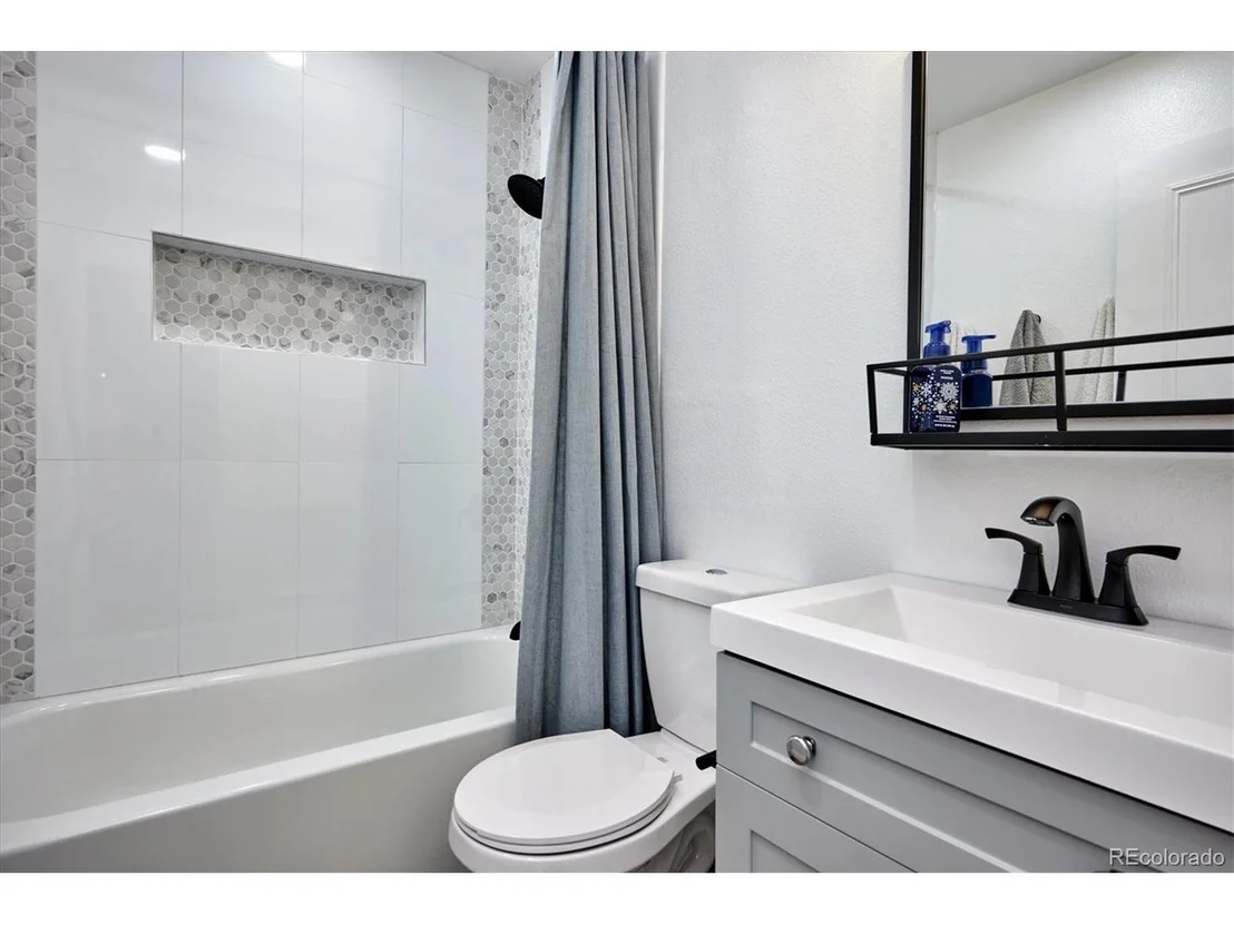 Photo of 20785 E Powers Cir