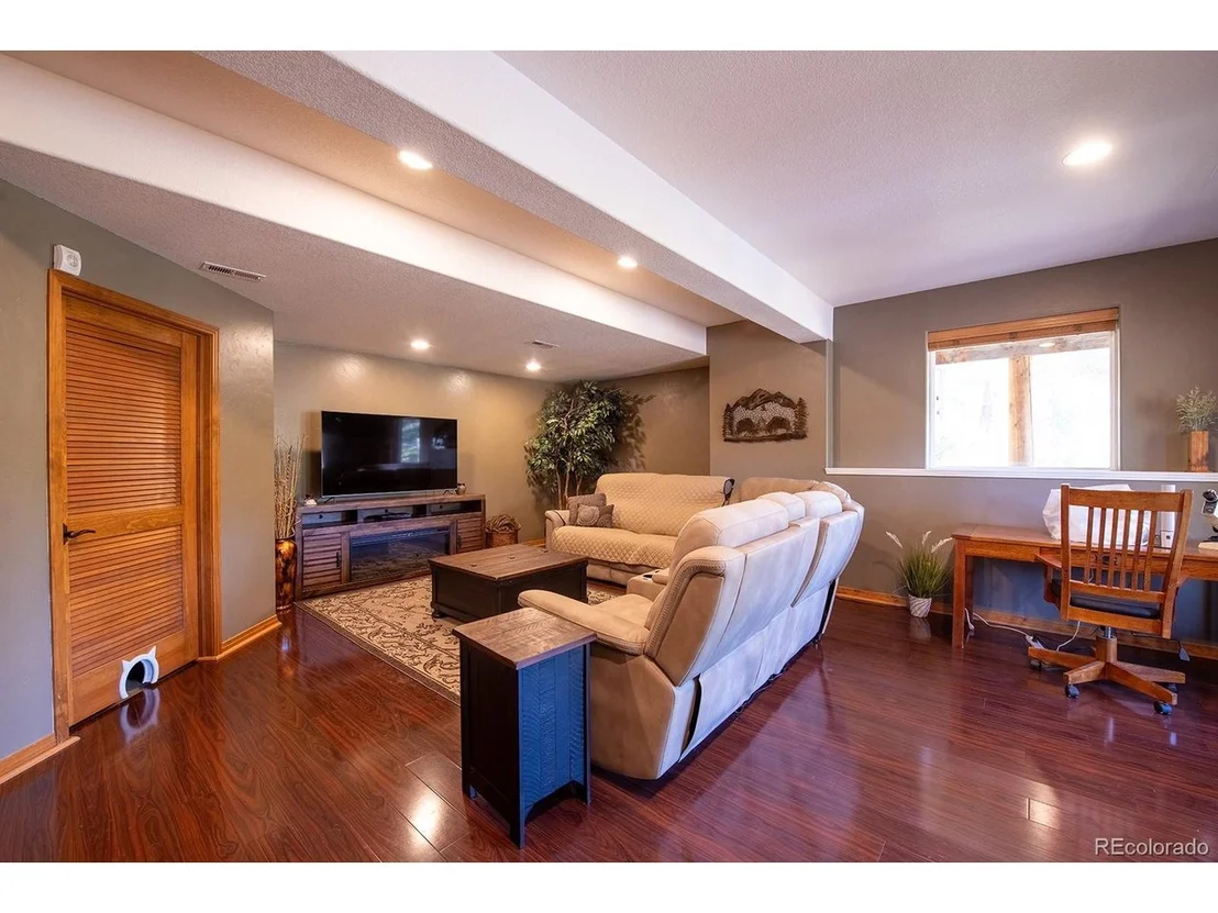 Photo of 4670 Forest Hill Rd