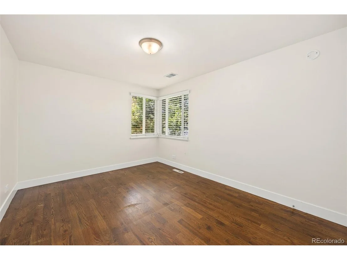 Photo of 170 Oneida St