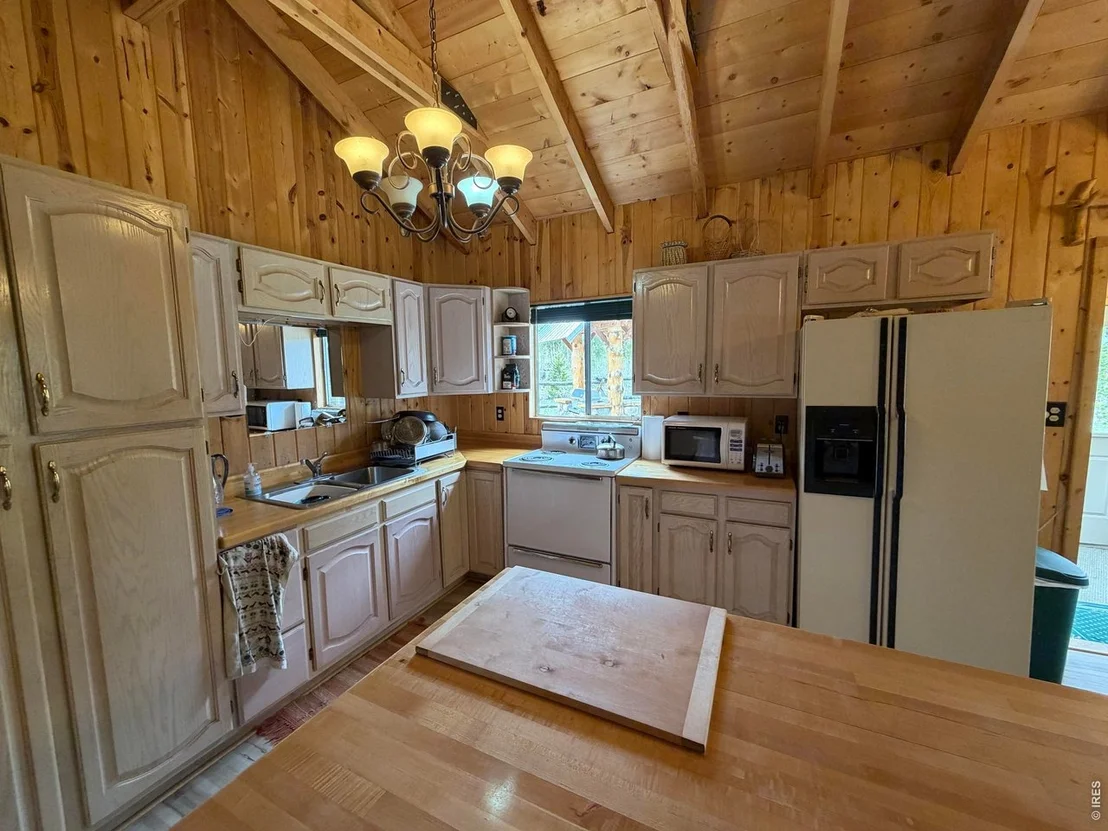 Photo of 25 Aspen Dr