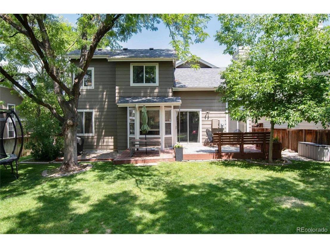 Photo of 882 Garden Dr