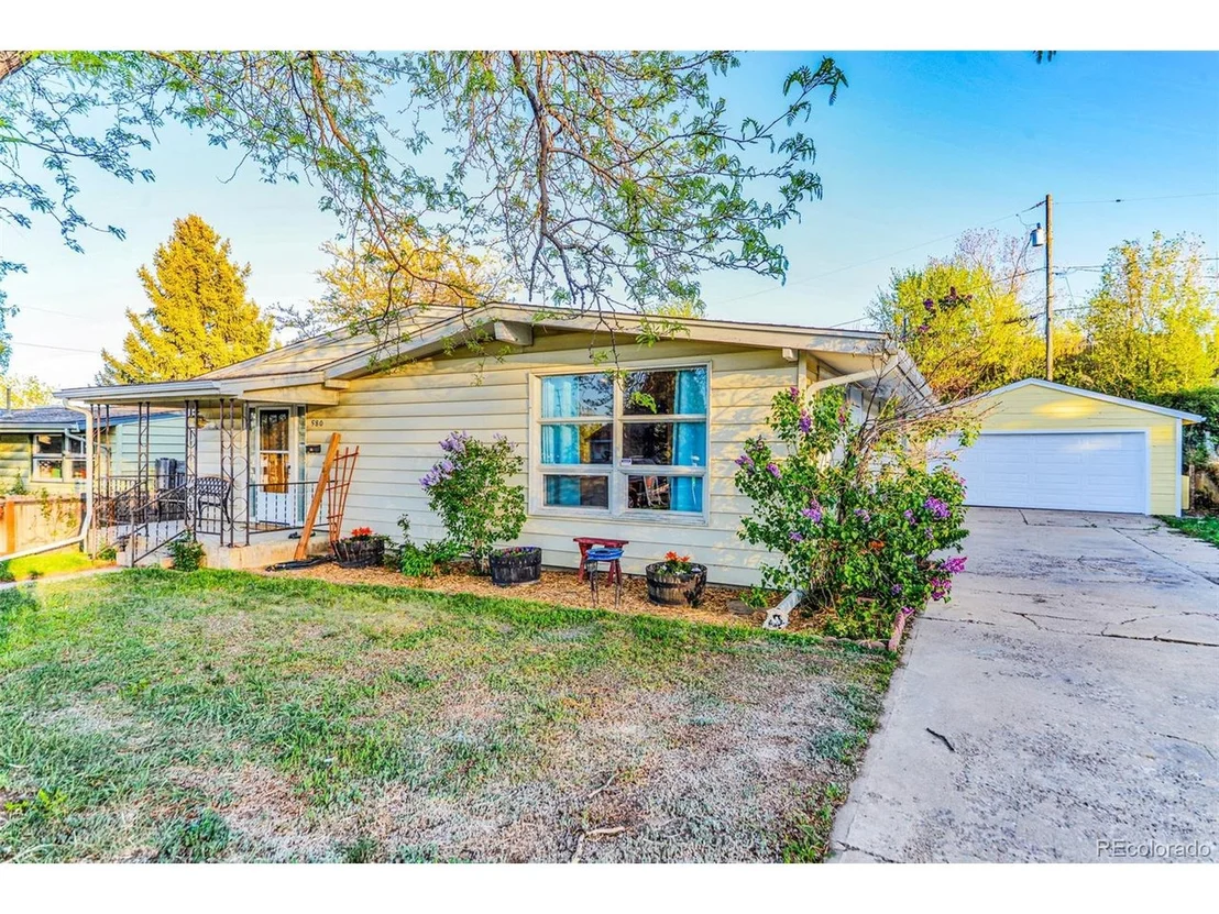 Photo of 580 Bountiful Ct