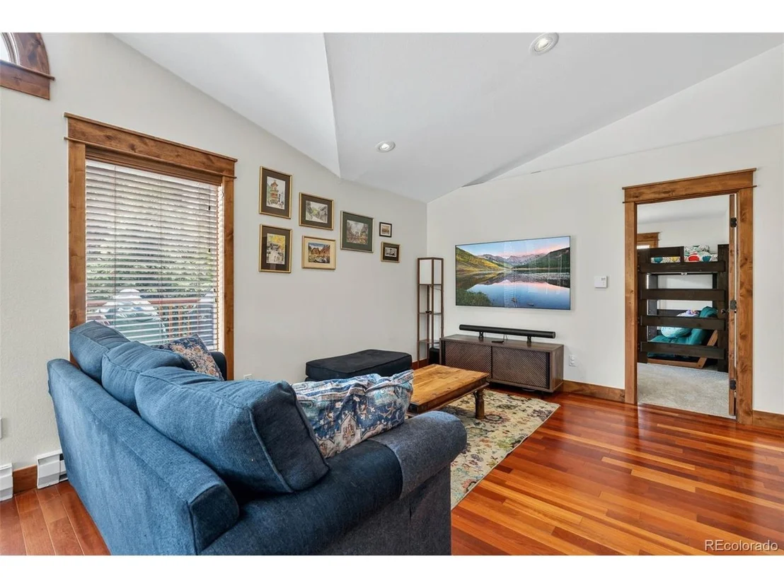 Photo of 54 Lakeview Dr