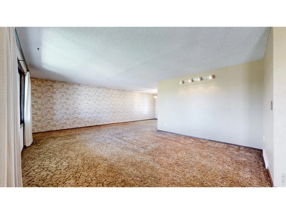 Photo of 2800 Pheasant Run