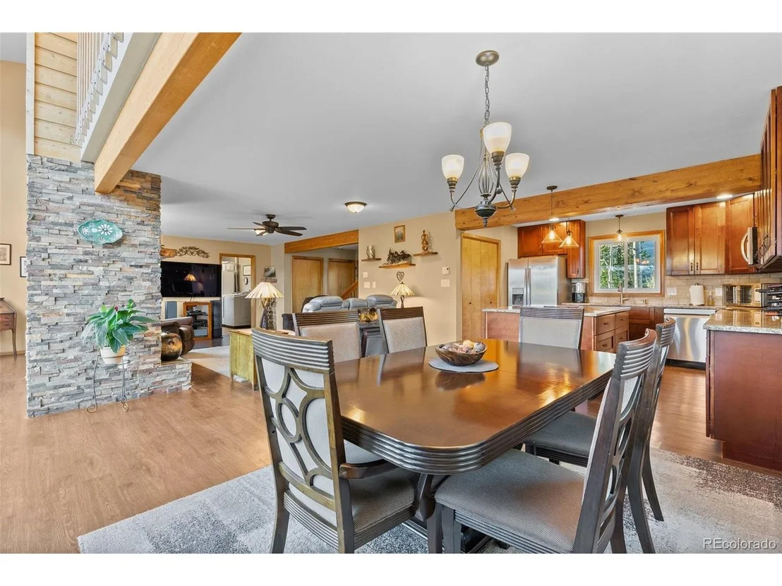 Photo of 381 Highlands Dr