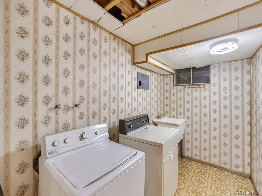 Photo of 600 Everett St