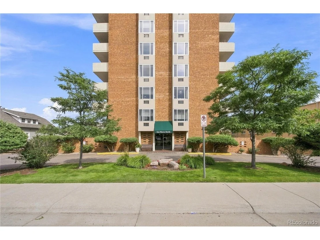 Photo of Unit 404 at 850 20th St