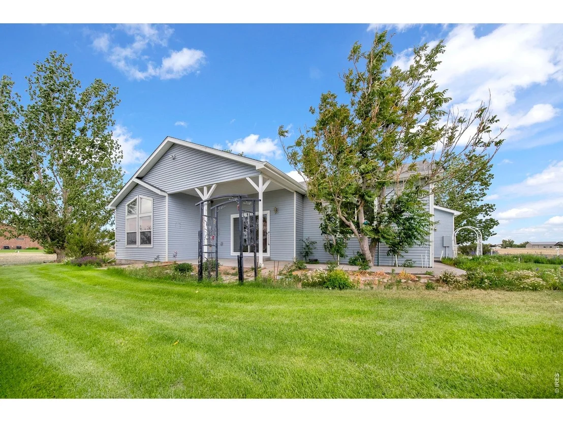Photo of 12 Trailside Dr