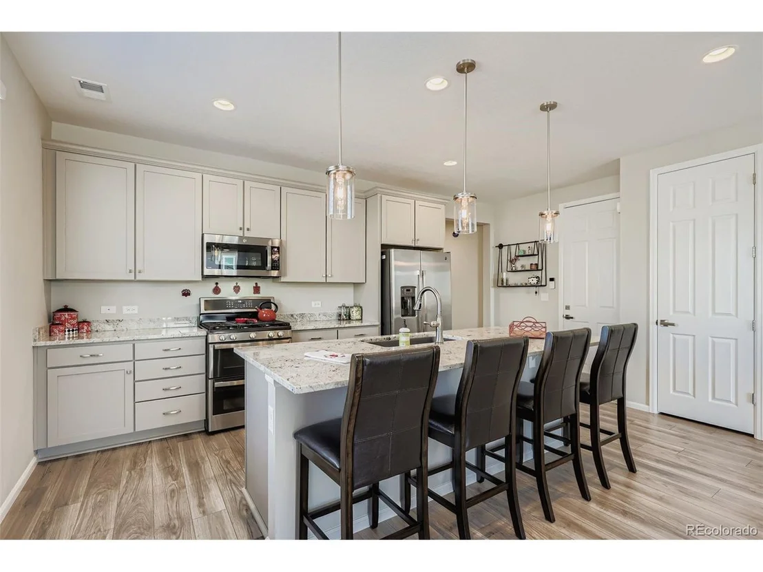 Photo of 166 Vista Cliff Cir