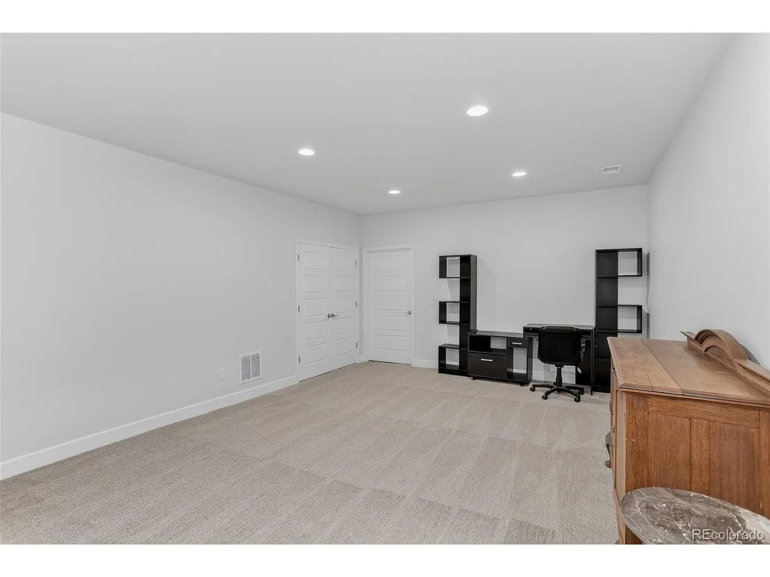 Photo of 1059 Blue Bell Rd