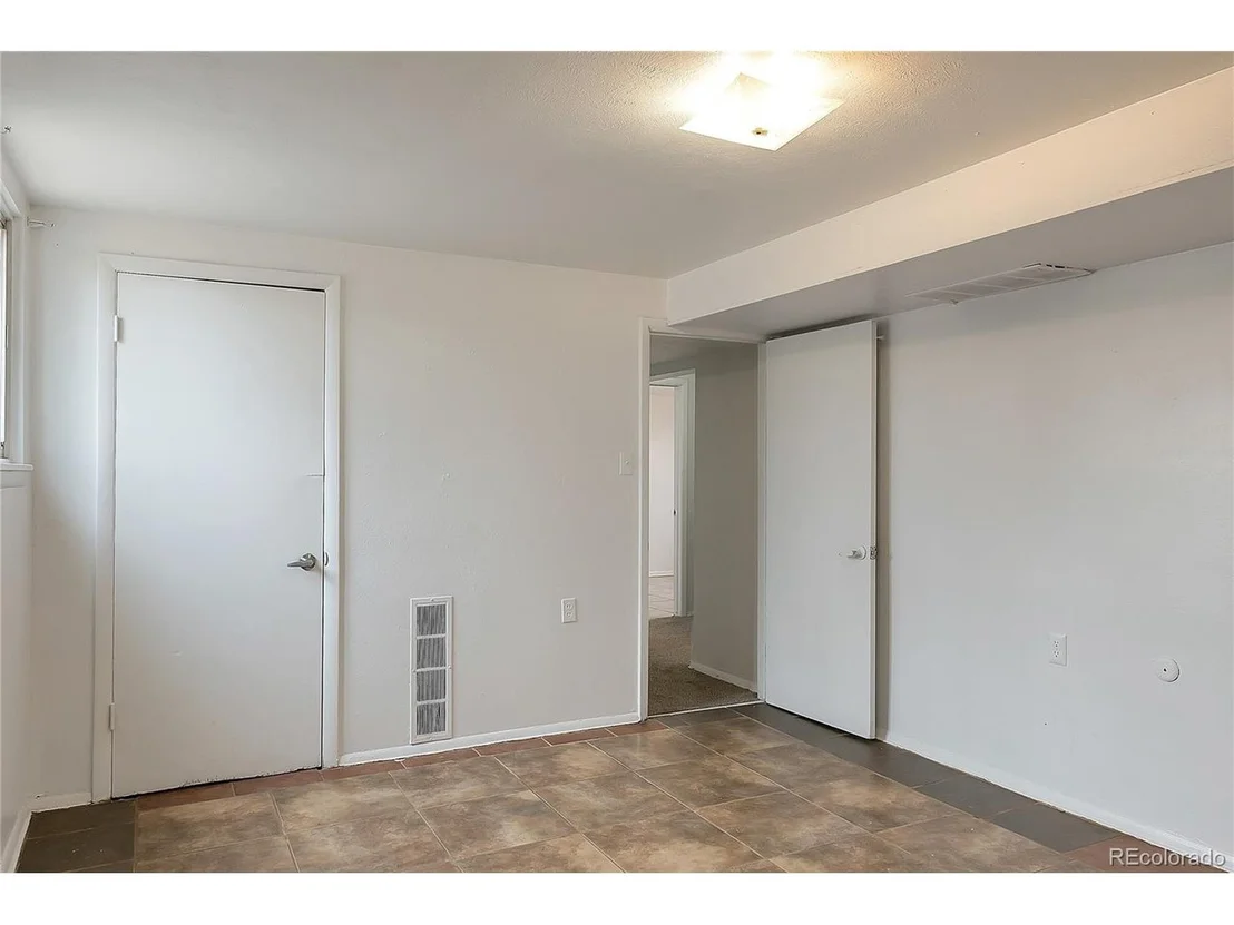Photo of 2710 Wheeling St