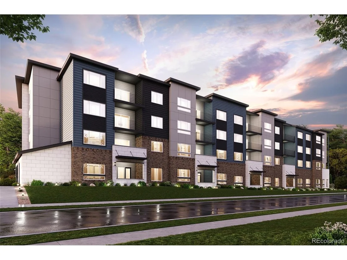 Photo of Unit 106 at 483 Interlocken Blvd