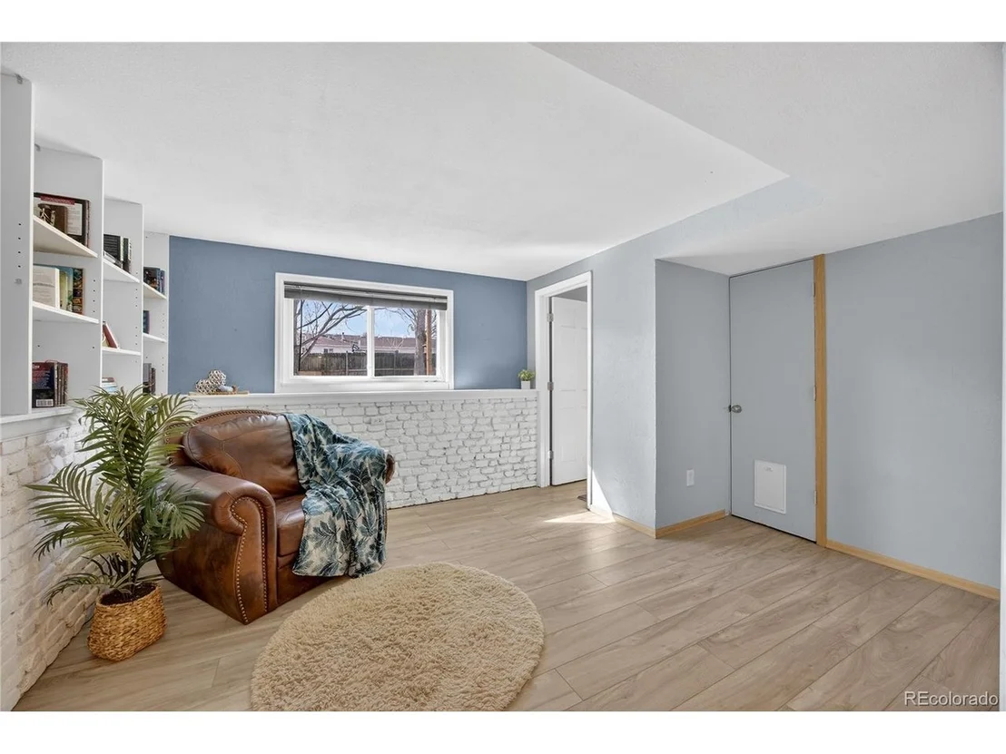 Photo of 7107 Wright Ct