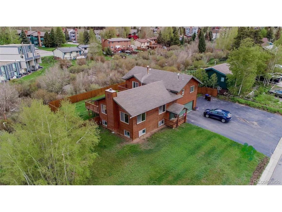 Photo of 231 Alpine Rd