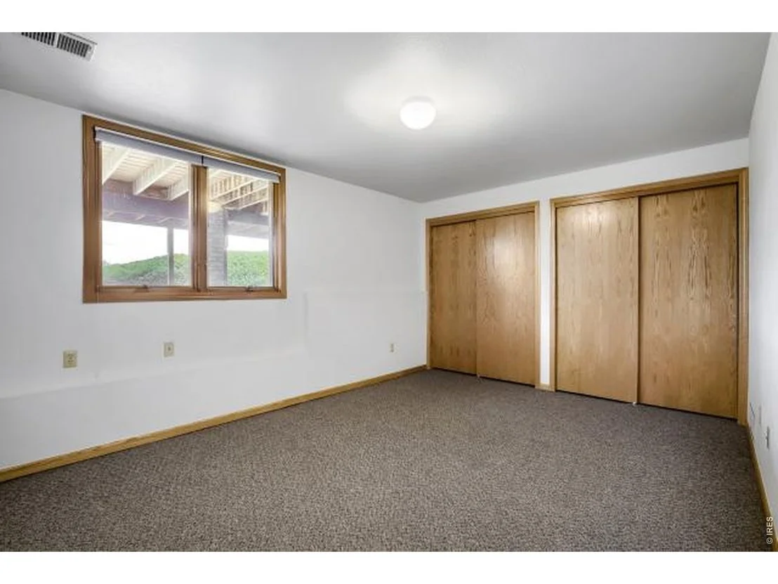 Photo of 557 Trailwood Cir