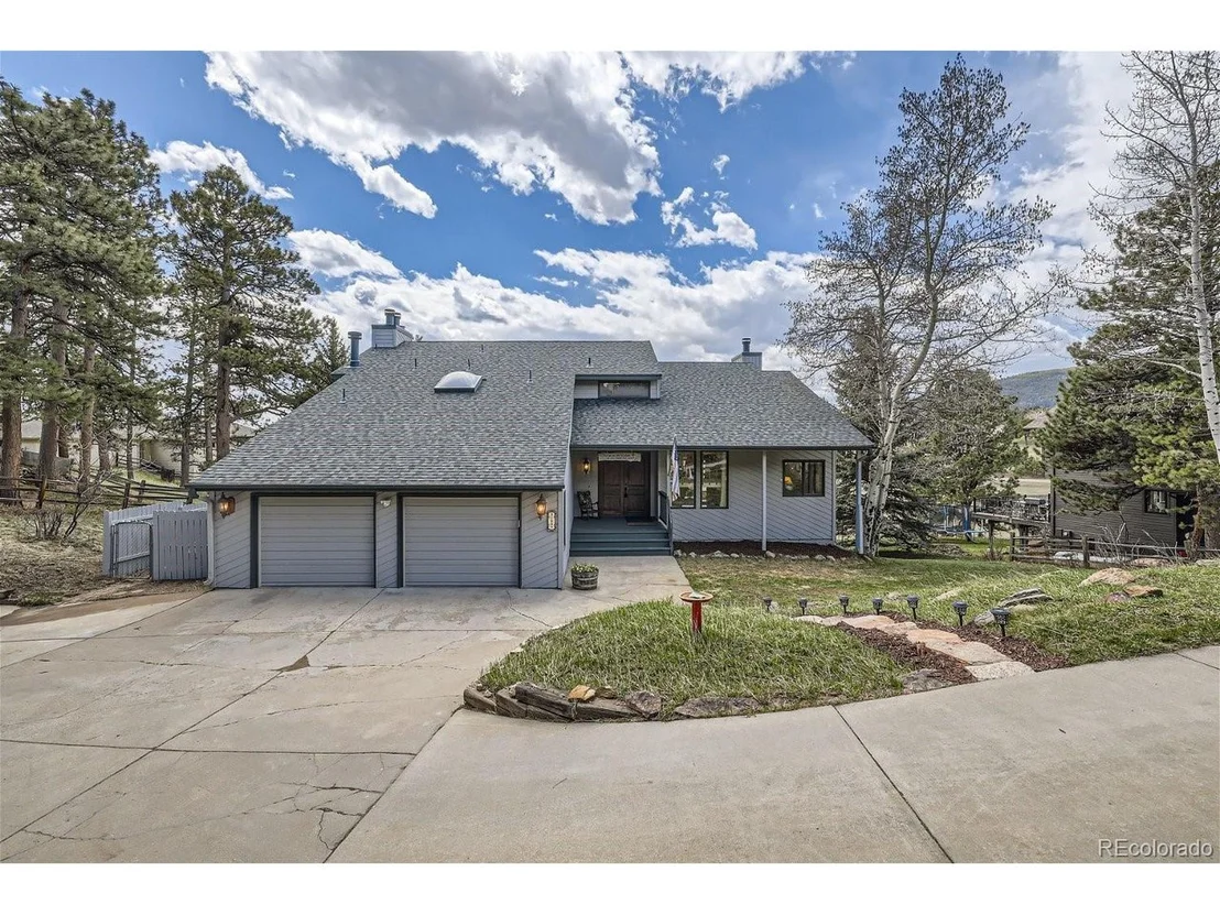 Photo of 31597 Broadmoor Dr