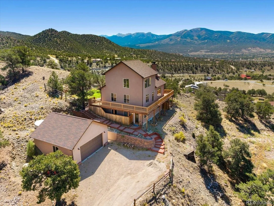 Photo of 10010 Sioux Cir