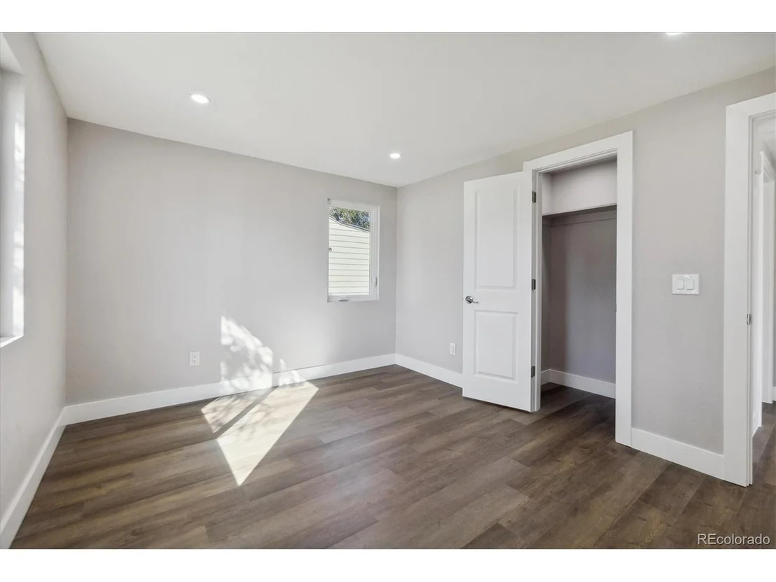 Photo of 6875 Reno Dr