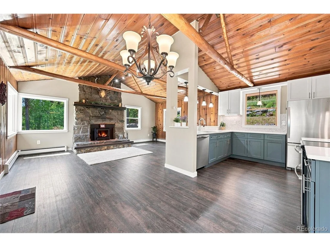Photo of 356 Gold Rd