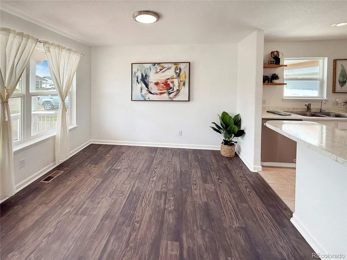 Photo of 1122 4th Ave