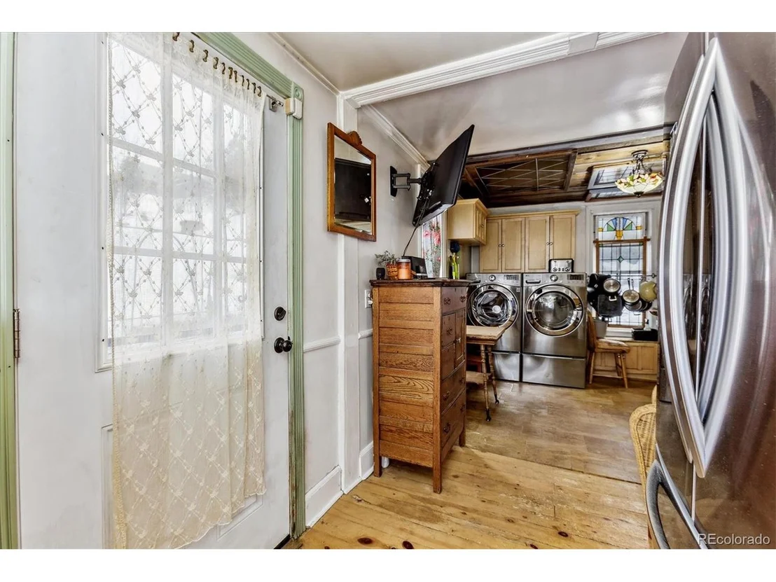 Photo of 340 Spring St