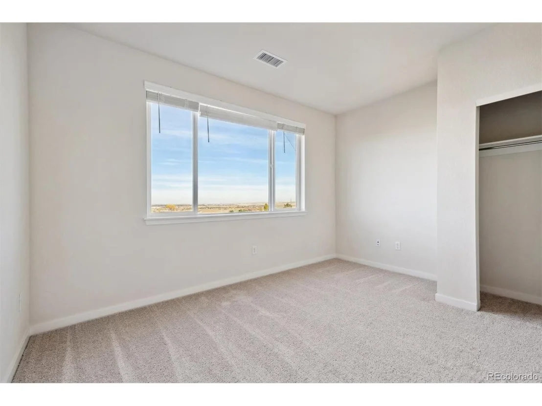 Photo of Unit 1302 at 487 Interlocken Blvd