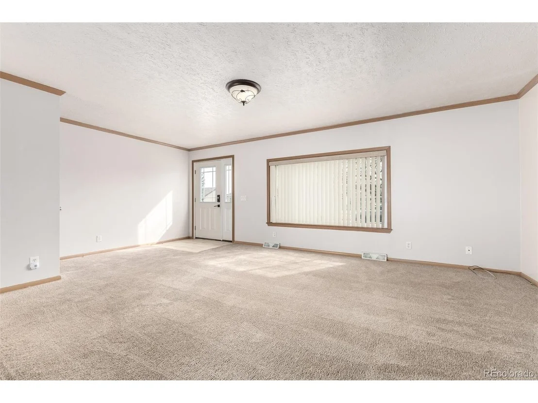 Photo of 5675 Bryant St