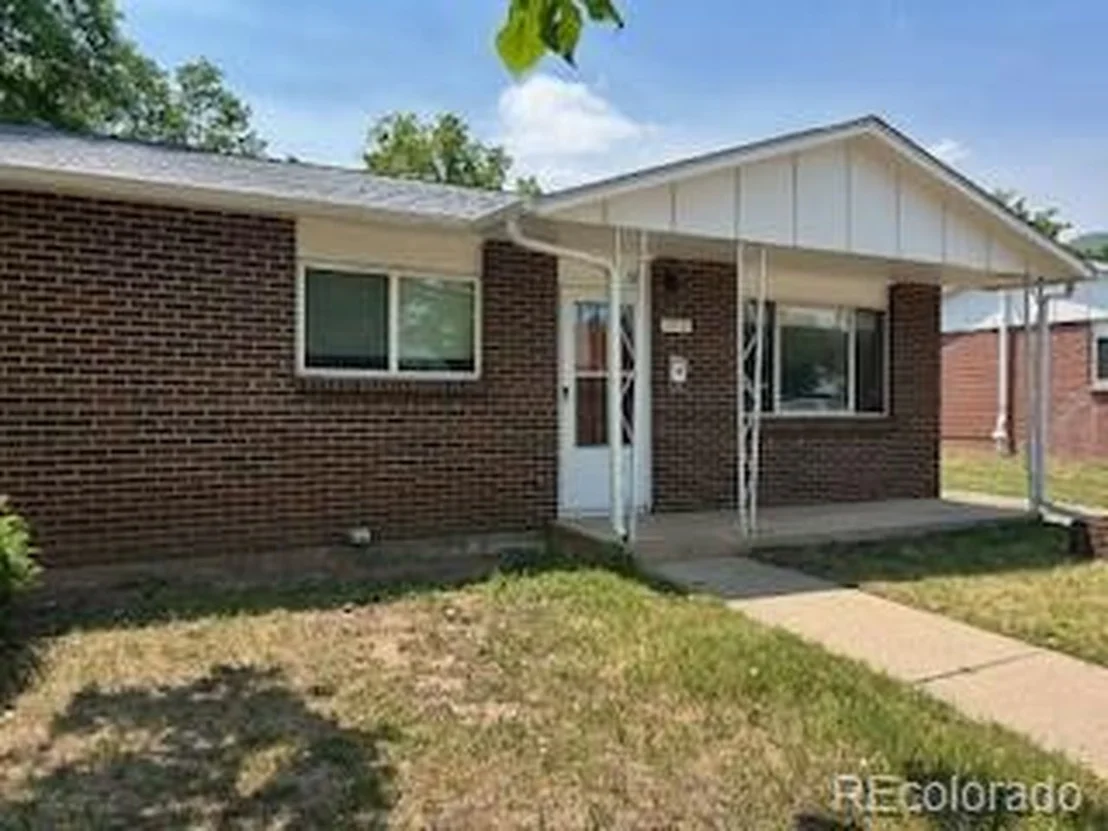 Photo of 3090 Aurora Ave
