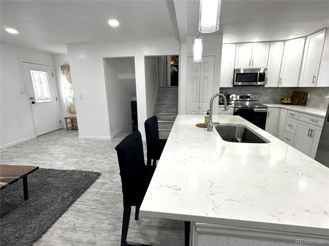 Photo of 8217 Explorador Calle