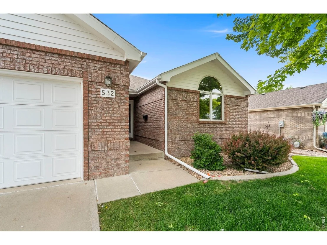 Photo of 532 Trailwood Cir